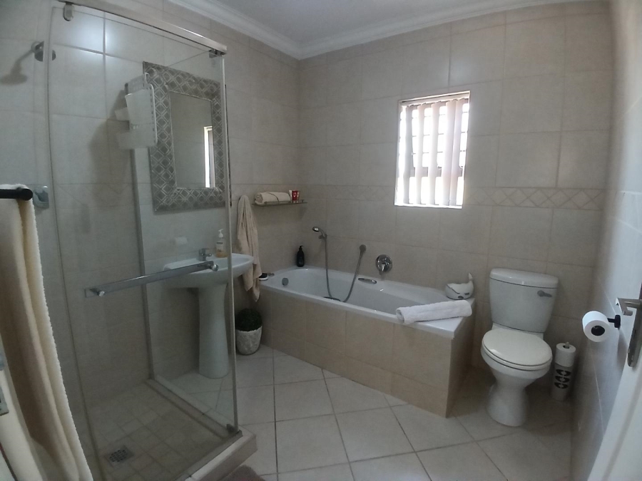 3 Bedroom Property for Sale in Dana Bay Western Cape